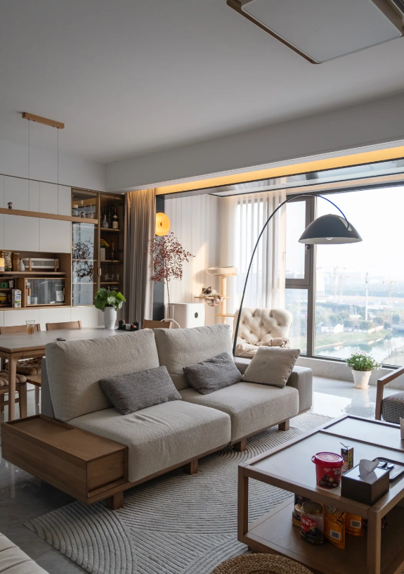 Curtains & Summer: Light, Air, and Comfort at Home